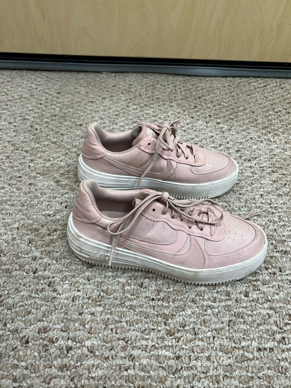 Women's Nike Air Force 1 PLT.AF.ORM Platform Sneakers